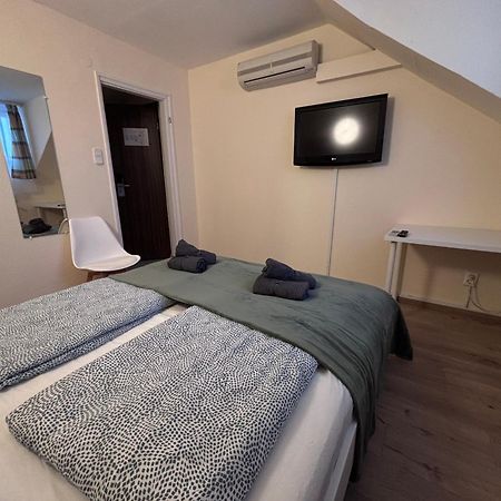 Bed and Breakfast Airportmax Panzio à Vecsés Extérieur photo