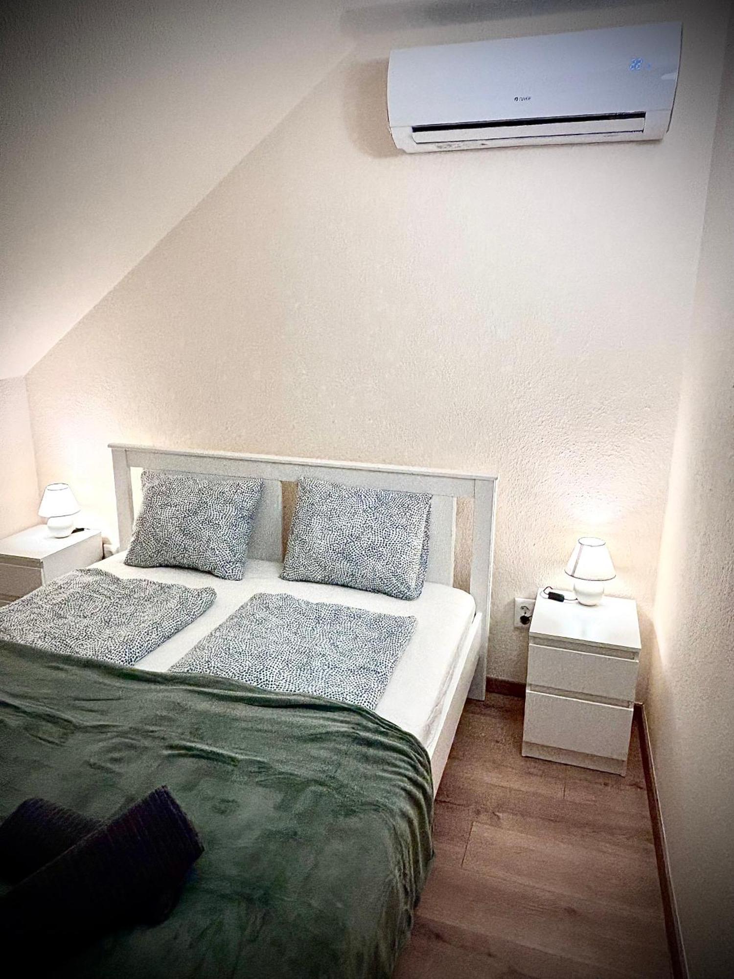 Bed and Breakfast Airportmax Panzio à Vecsés Extérieur photo